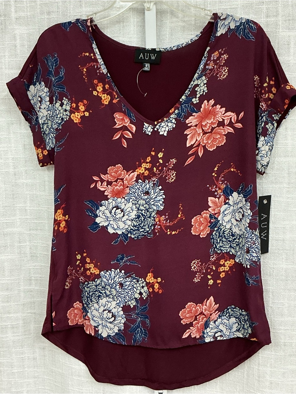 AUW Burgundy Floral V-Neck Short Sleeve Top with Navy & Coral Accents